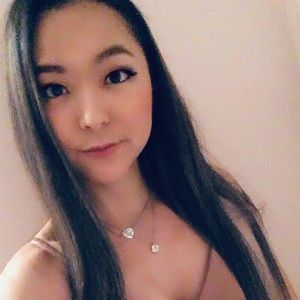 Meet your Posher, Elaine